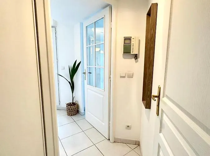 Appartement 1 Bedroom Plein Centre Juan Les Pins *